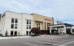 Hampton Inn  3*